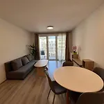 Apartment Modern With Garage Budapest