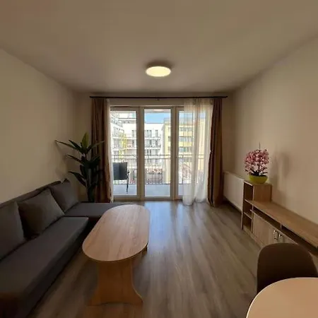 Modern With Garage Daire Budapeşte