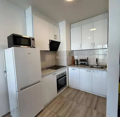 Modern With Garage * ブダペスト